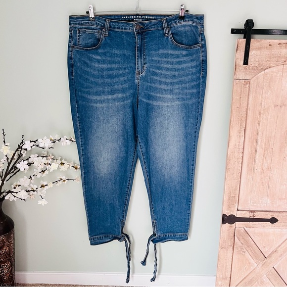 Fashion to Figure High Rise Skinny Jeans With Ankle Ties Size 22 - Picture 2 of 4